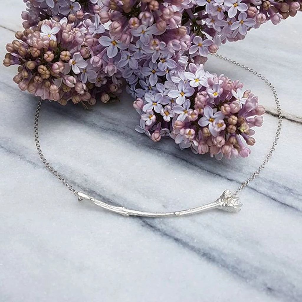 Collier en argent sterling avec bourgeons de lilas – Cadeau idéal pour la fête des mères