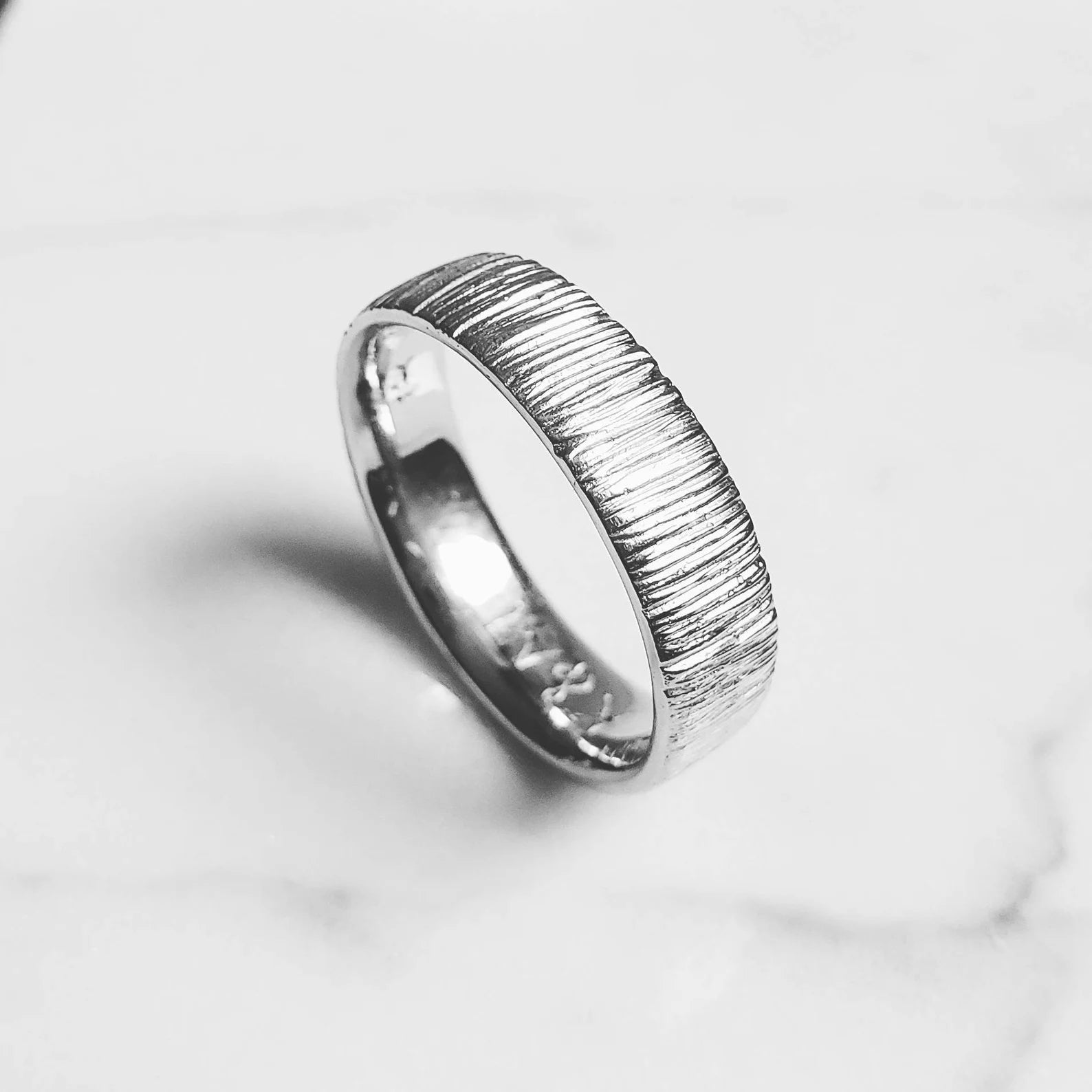 Alliance en or pour homme en bambou – Texture organique en or massif 10 carats, 14 carats ou 18 carats, jaune, rose et blanc 