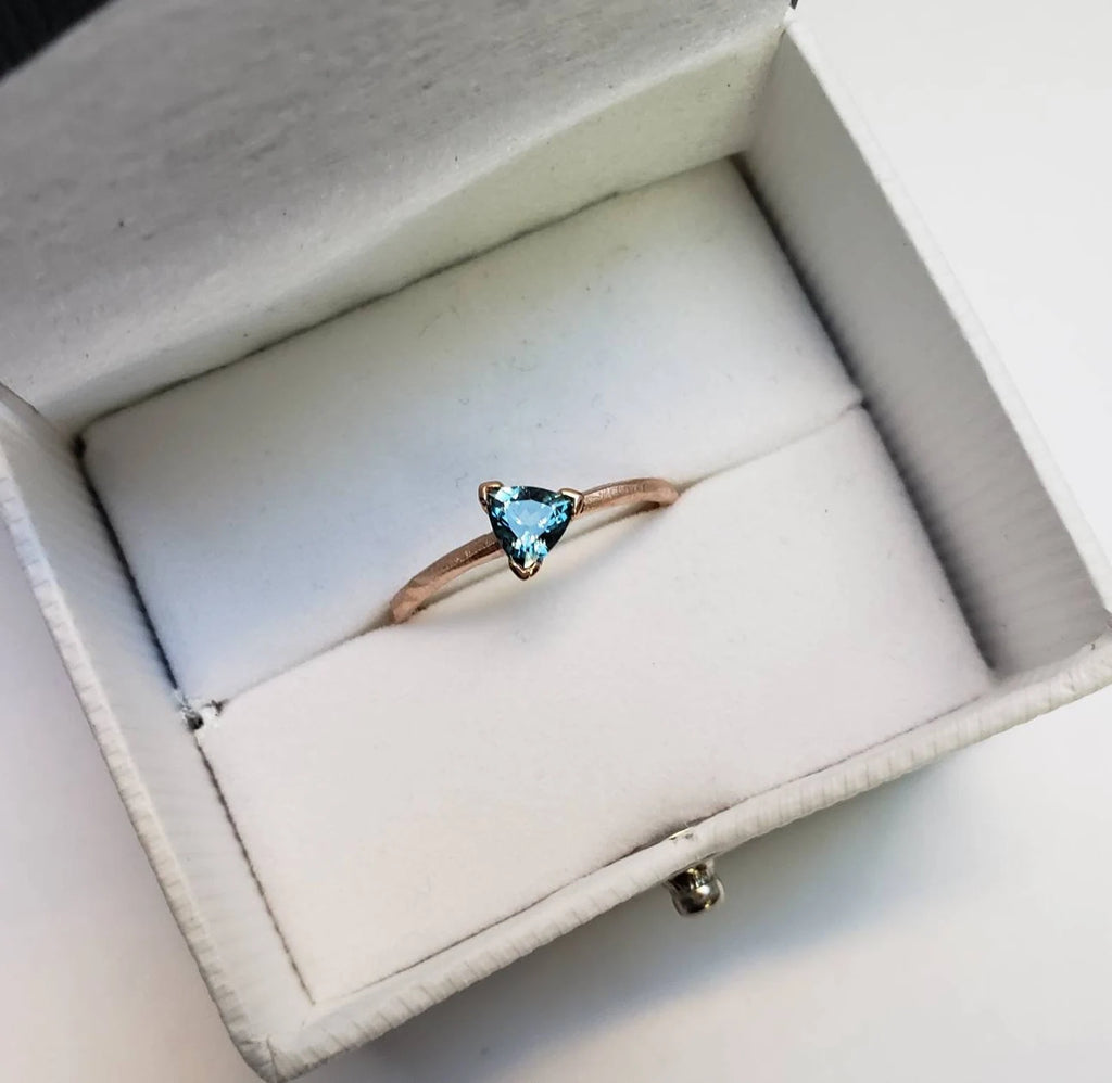 Montana Sapphire Trillion Engagement Ring – Solid 10k, 14k or 18k in Yellow, Rose or White Gold