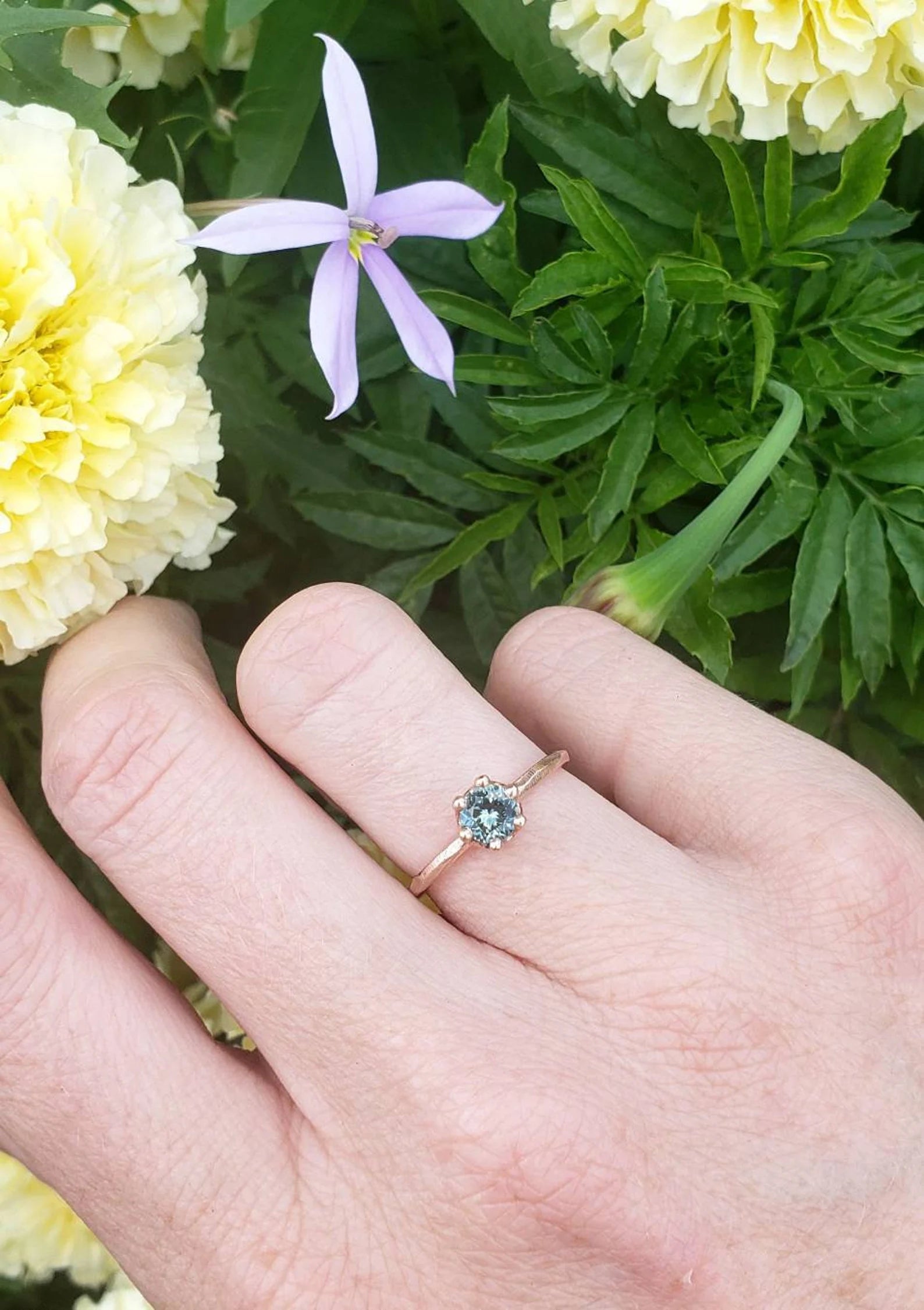 Bague de fiançailles pour femme avec saphir du Montana à six griffes - Or massif 10 carats, 14 carats ou 18 carats, jaune, rose ou blanc