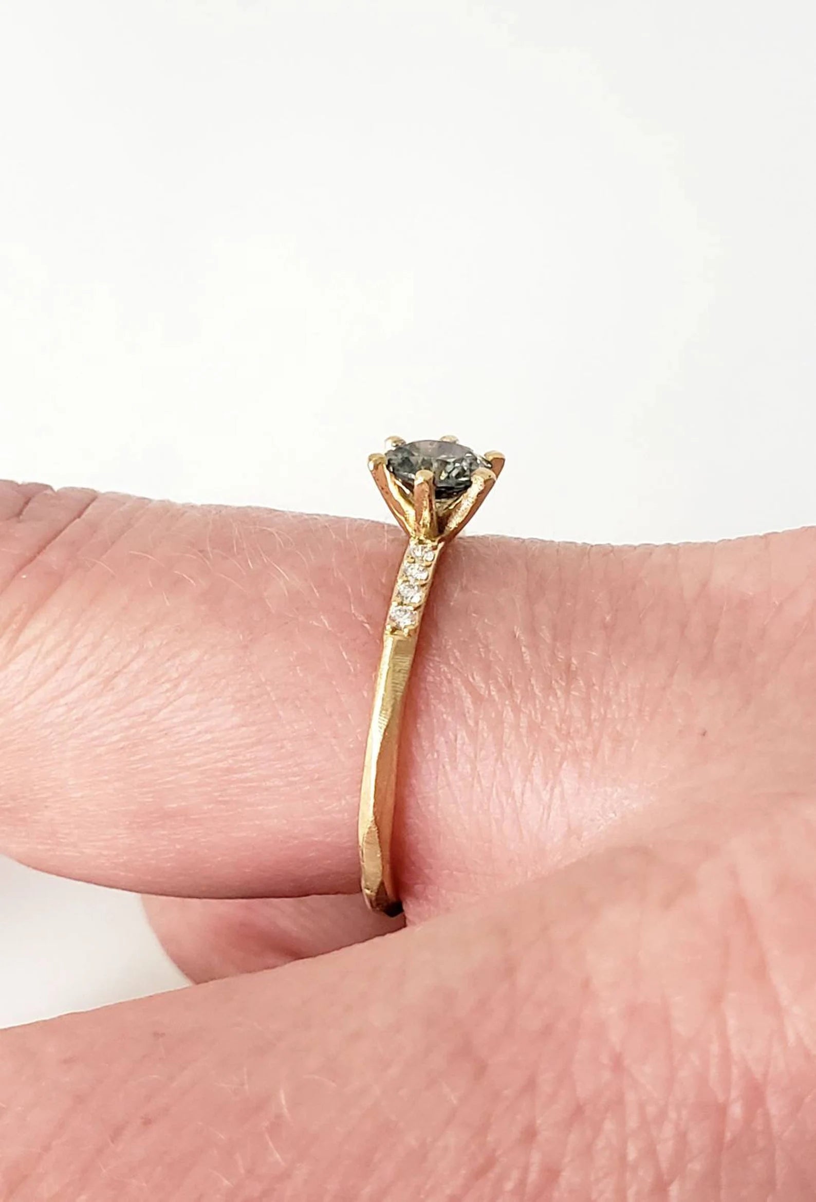Bague de fiançailles solitaire en saphir du Montana avec diamants canadiens – Or massif 10 k, 14 k ou 18 k, jaune, rose ou blanc