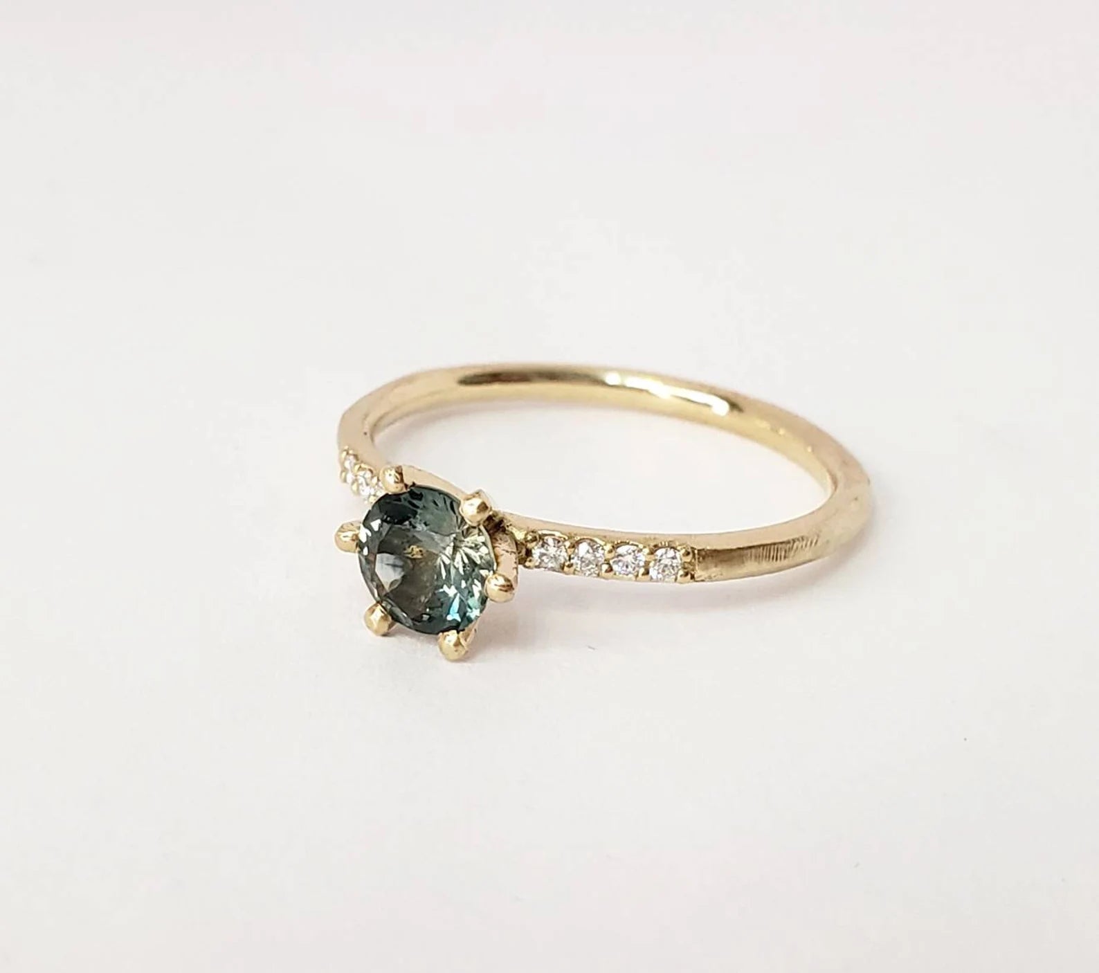 Bague de fiançailles solitaire en saphir du Montana avec diamants canadiens – Or massif 10 k, 14 k ou 18 k, jaune, rose ou blanc