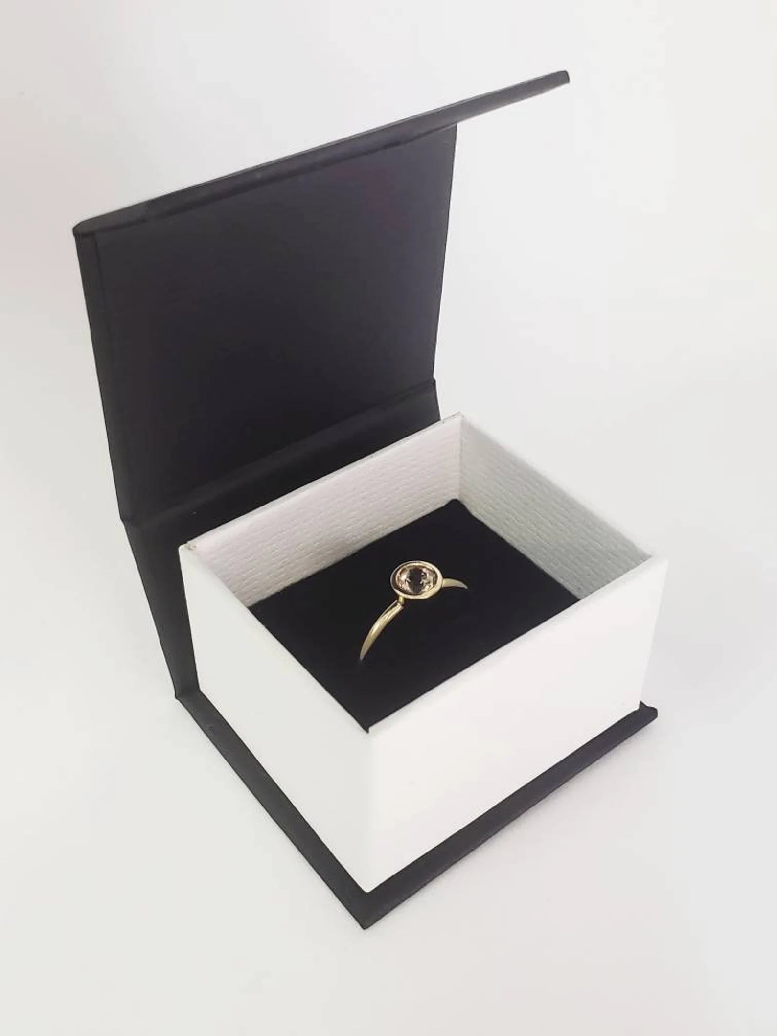Bague de fiançailles en morganite sertie clos – Or massif 10 carats, 14 carats ou 18 carats, jaune, rose ou blanc