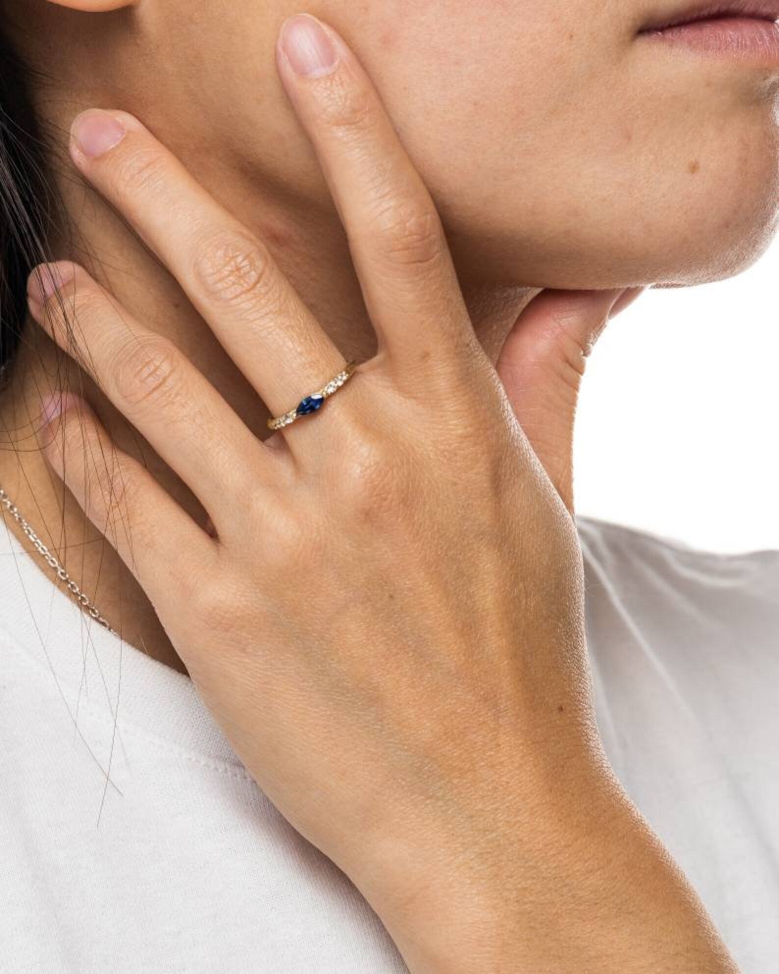 Bague délicate en saphir du Montana taille marquise avec saphirs blancs – Or massif 10 carats, 14 carats ou 18 carats, jaune, rose ou blanc