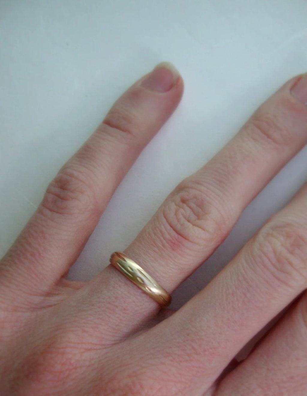 Alliances en bouleau avec gravure personnalisée – Or massif 10 carats, 14 carats ou 18 carats, jaune, rose ou blanc