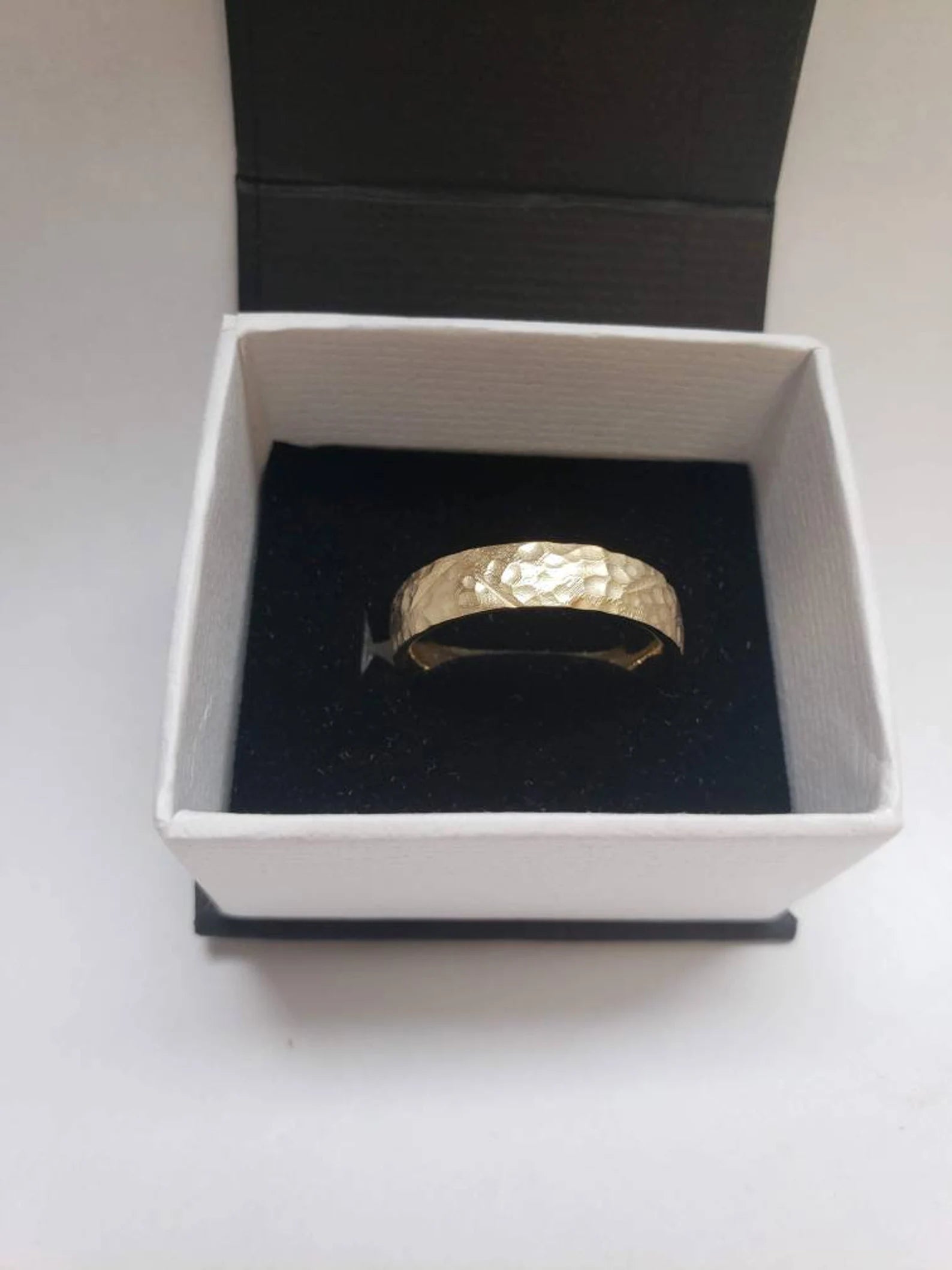 Alliance rustique en or martelé pour homme - Or massif 10 carats, 14 carats ou 18 carats, en or jaune, rose et blanc
