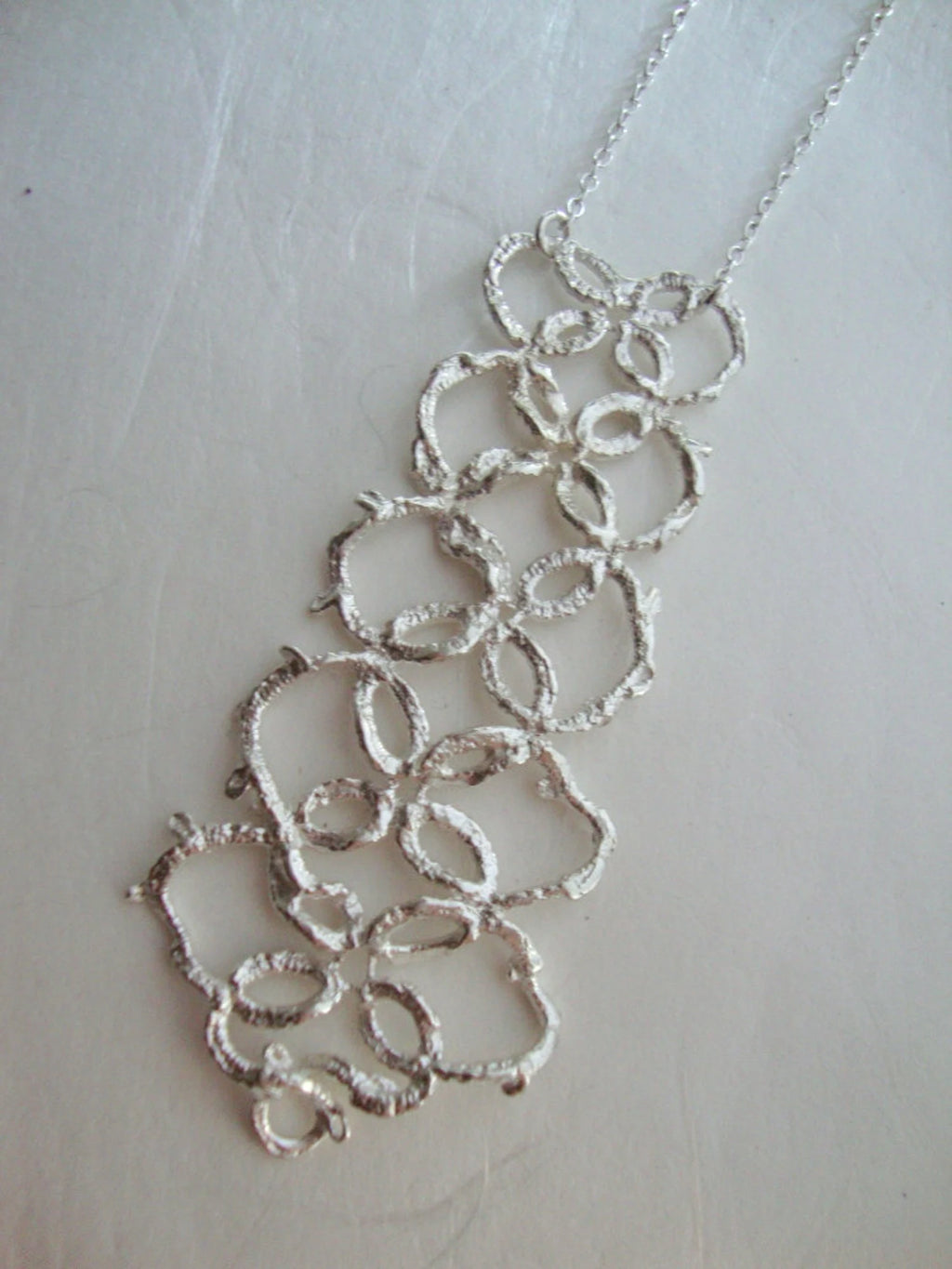Collier long en dentelle « Collar » coulé en argent sterling