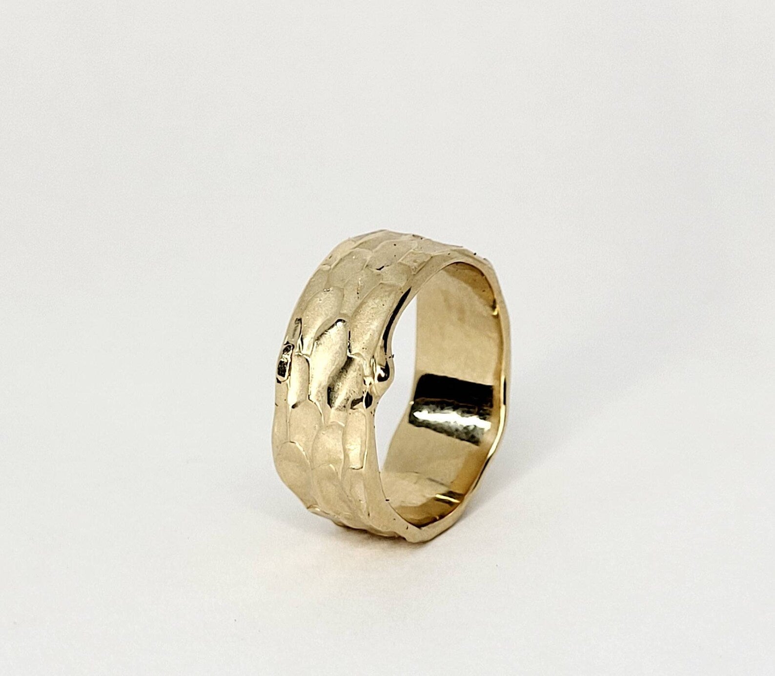 Alliance large organique – Or massif 10 carats, 14 carats ou 18 carats en or jaune, rose et blanc