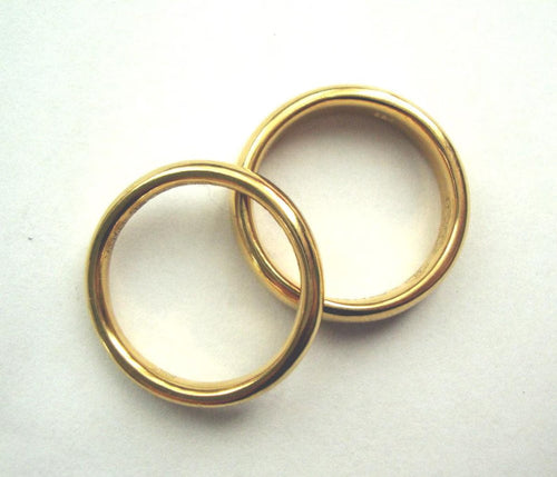 Alliance en or massif 22 carats – Design classique avec gravure intérieure personnalisée