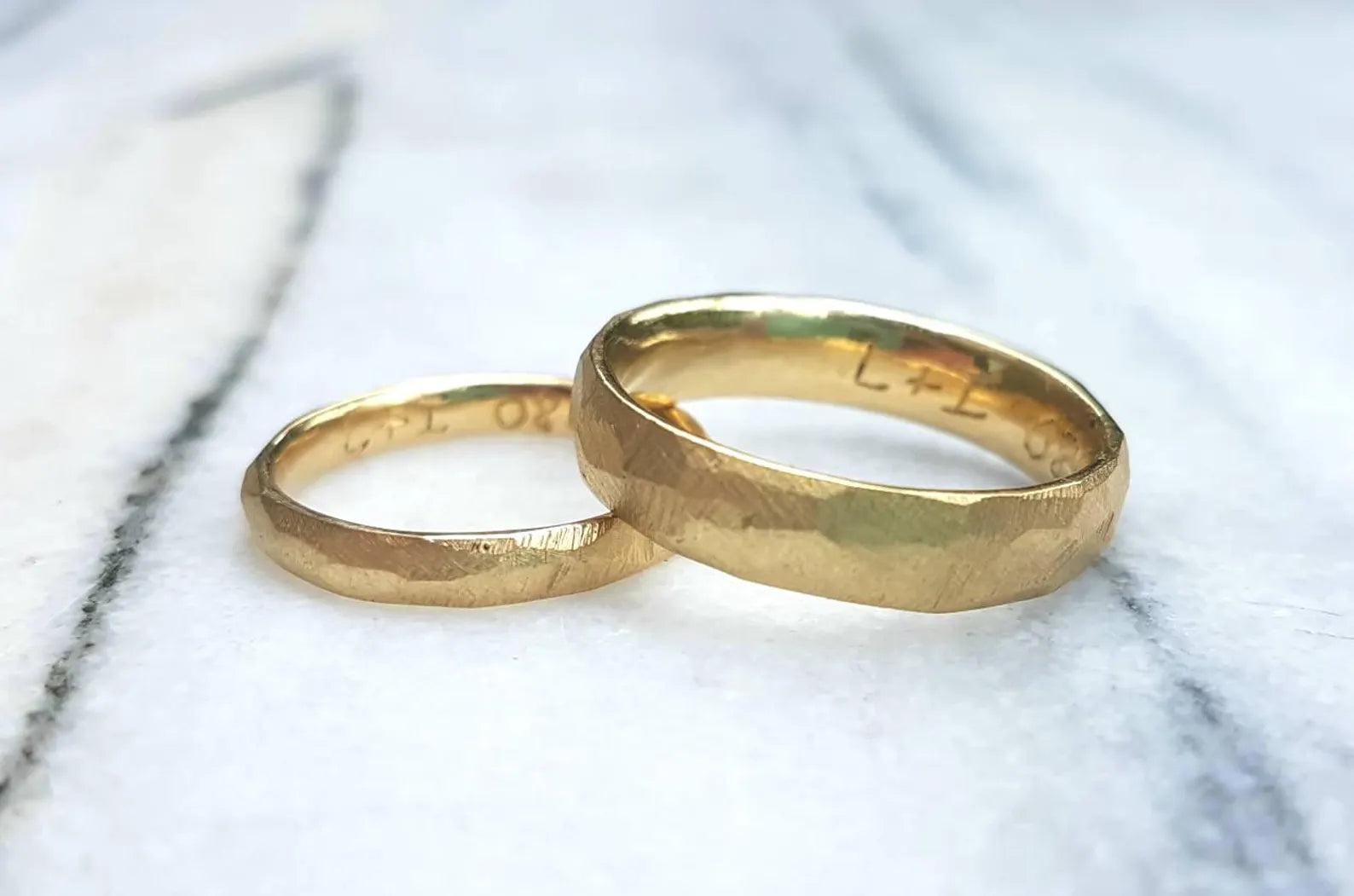 Alliances rustiques – Or massif 10 carats, 14 carats ou 18 carats, jaune, rose et blanc