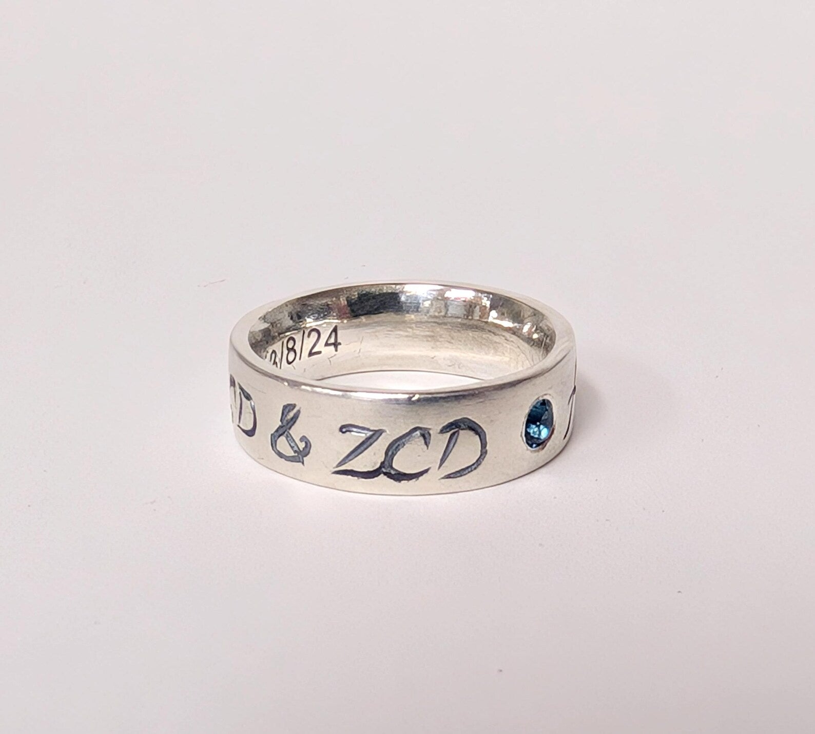 Bague de naissance familiale avec nom gravé – Argent sterling avec aigue-marine, citrine, rubis, péridot et tourmaline rose