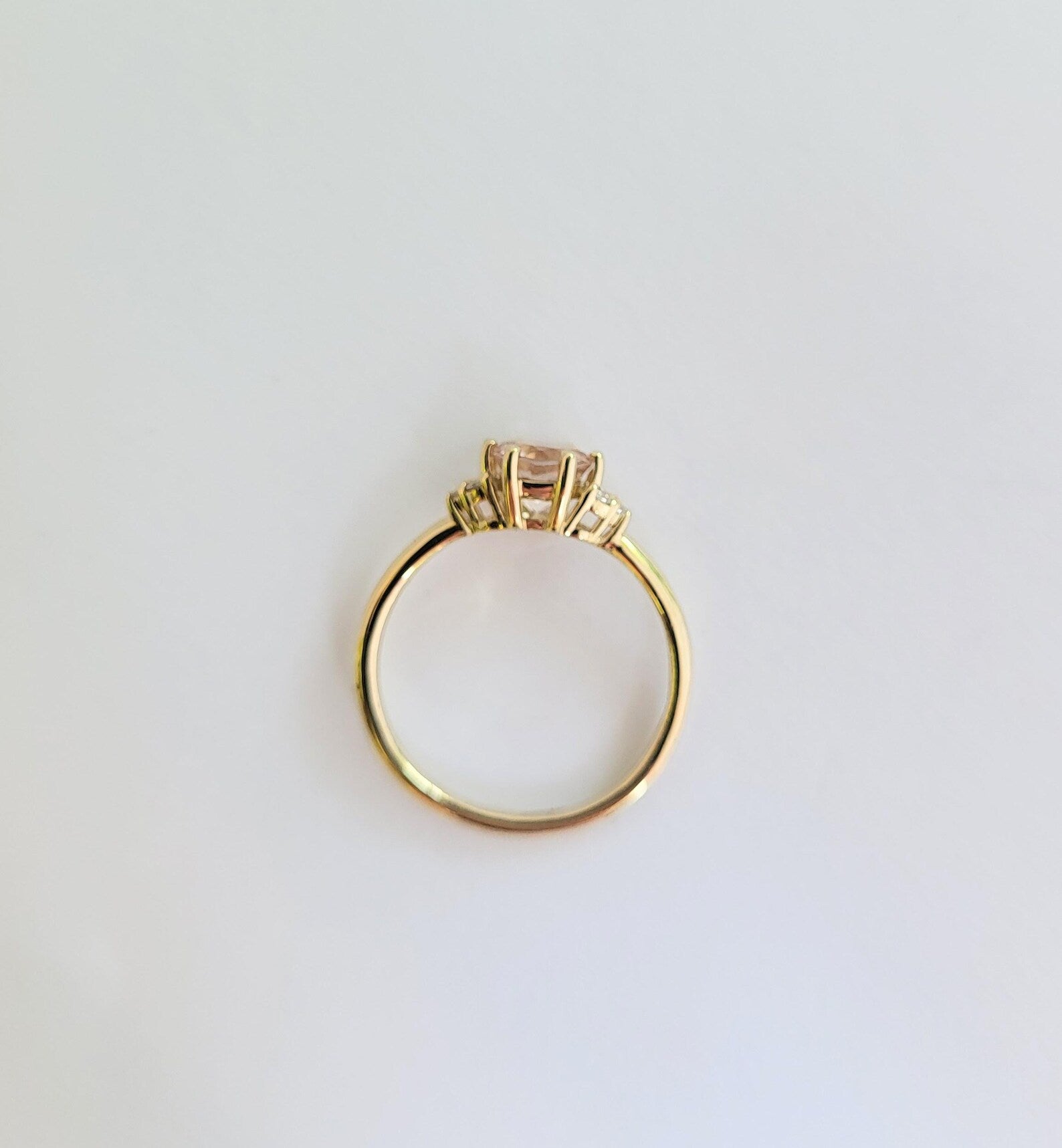 Bague de fiançailles solitaire en morganite avec diamants synthétiques sur les côtés – Or massif 10 carats, 14 carats ou 18 carats, jaune, rose ou blanc