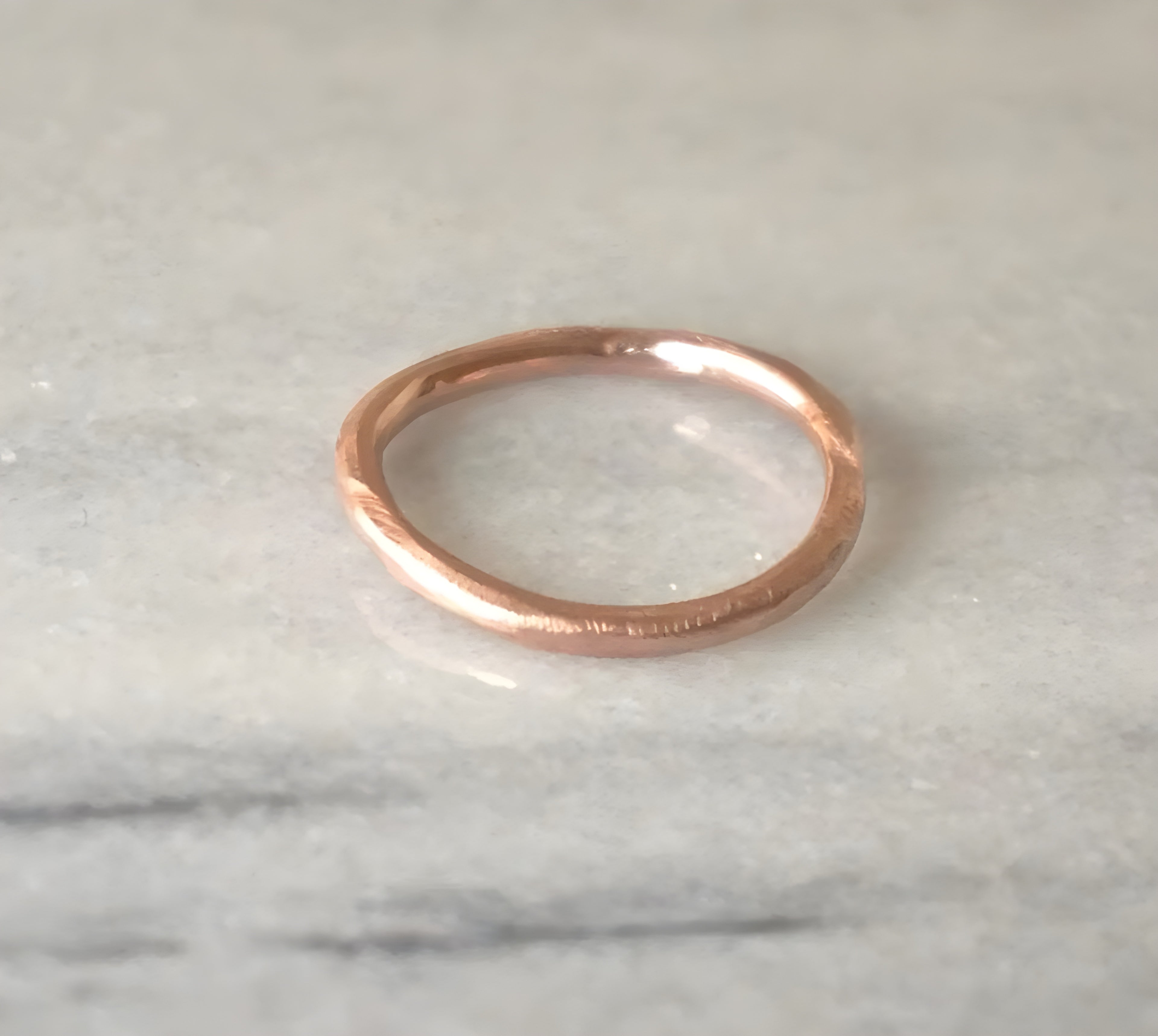 Bague à bande brute en or massif 10 carats jaune, rose ou blanc – Marque du Créateur